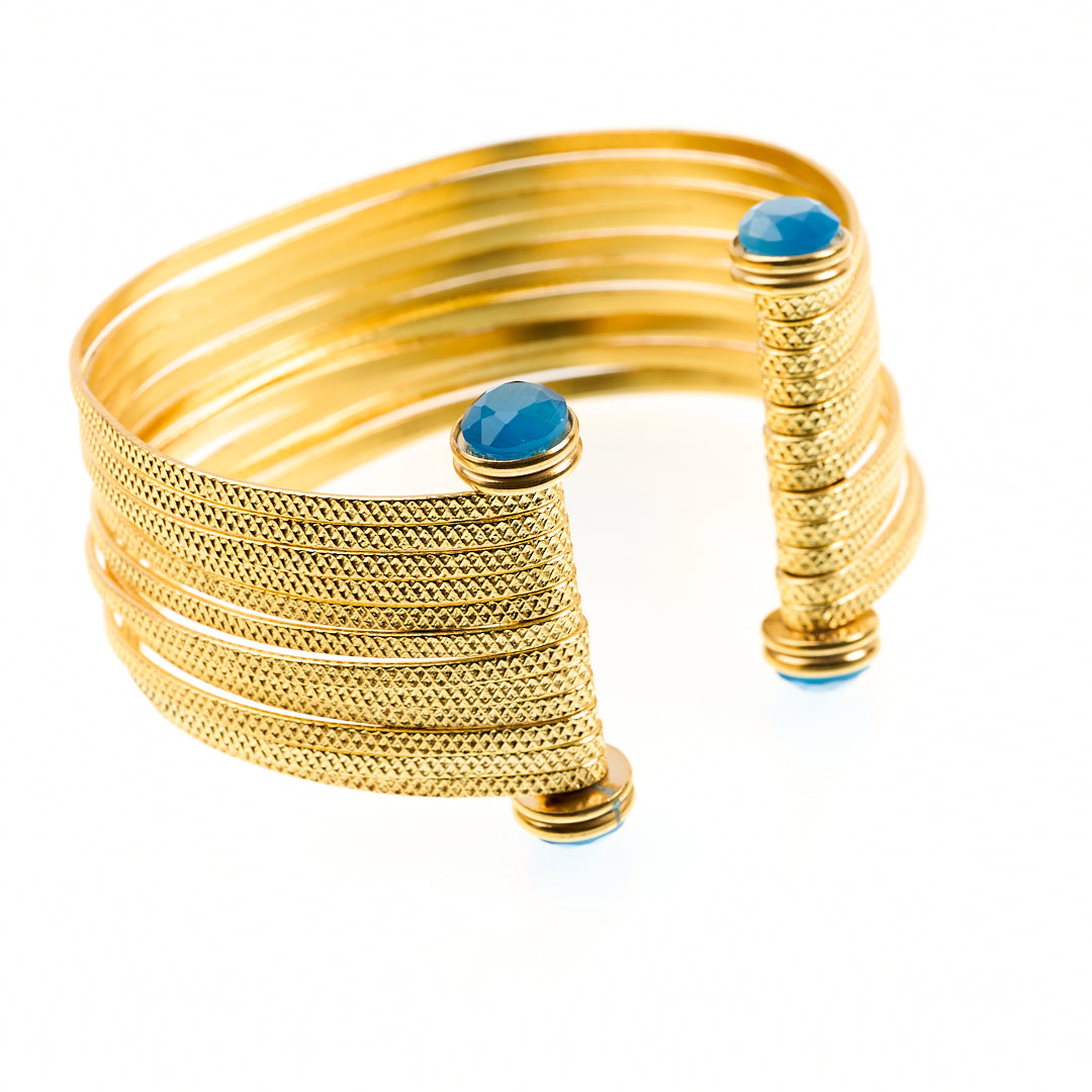 MANALI DESIGN-GERALDINE BREMER WEILL-BRACELET-MANCHETTE-BLEU MARINE-LAITON PLAQUÉ OR-OEIL DE CHAT-MATHILDE