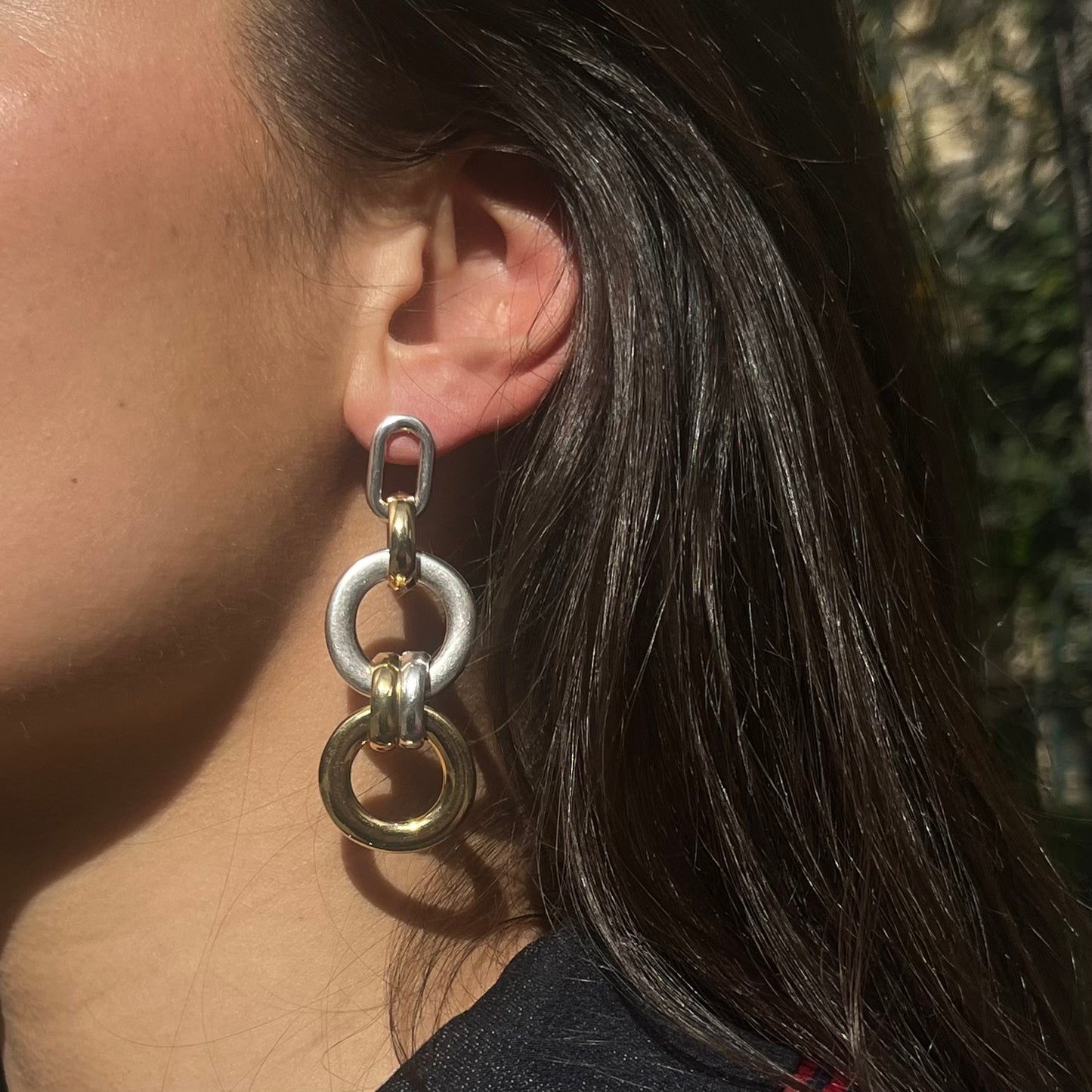 MANALI DESIGN-GERALDINE BREMER WEILL-BOUCLE D’OREILLE-PERCÉES-PENDANTES-CERCLE-ARGENT/OR-PLAQUÉ ARGENT/OR FIN-LAITON-TIGE HYPOALLERGÉNIQUE-ALLUMINIUM-BIATRIZ