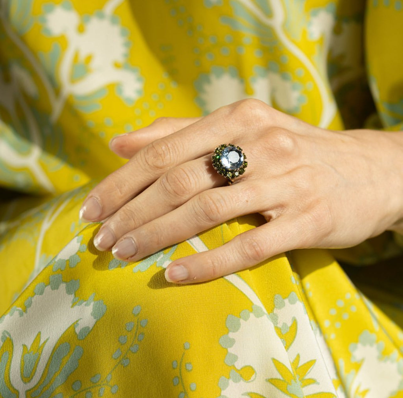 MANALI DESIGN-GERALDINE BREMER WEILL-BAGUE-AJUSTABLE-LAITON-CRISTAL DE BOHEME-PLAQUÉ OR-THI