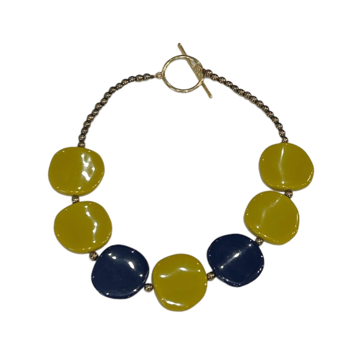 MANALI DESIGN-GERALDINE BREMER WEILL-COLLIER-SAUTOIR-GALETS-RÉSINE-LAITON-PLAQUÉ OR-VERT PERIDOT-BLEU ROI-MAGNOLIA