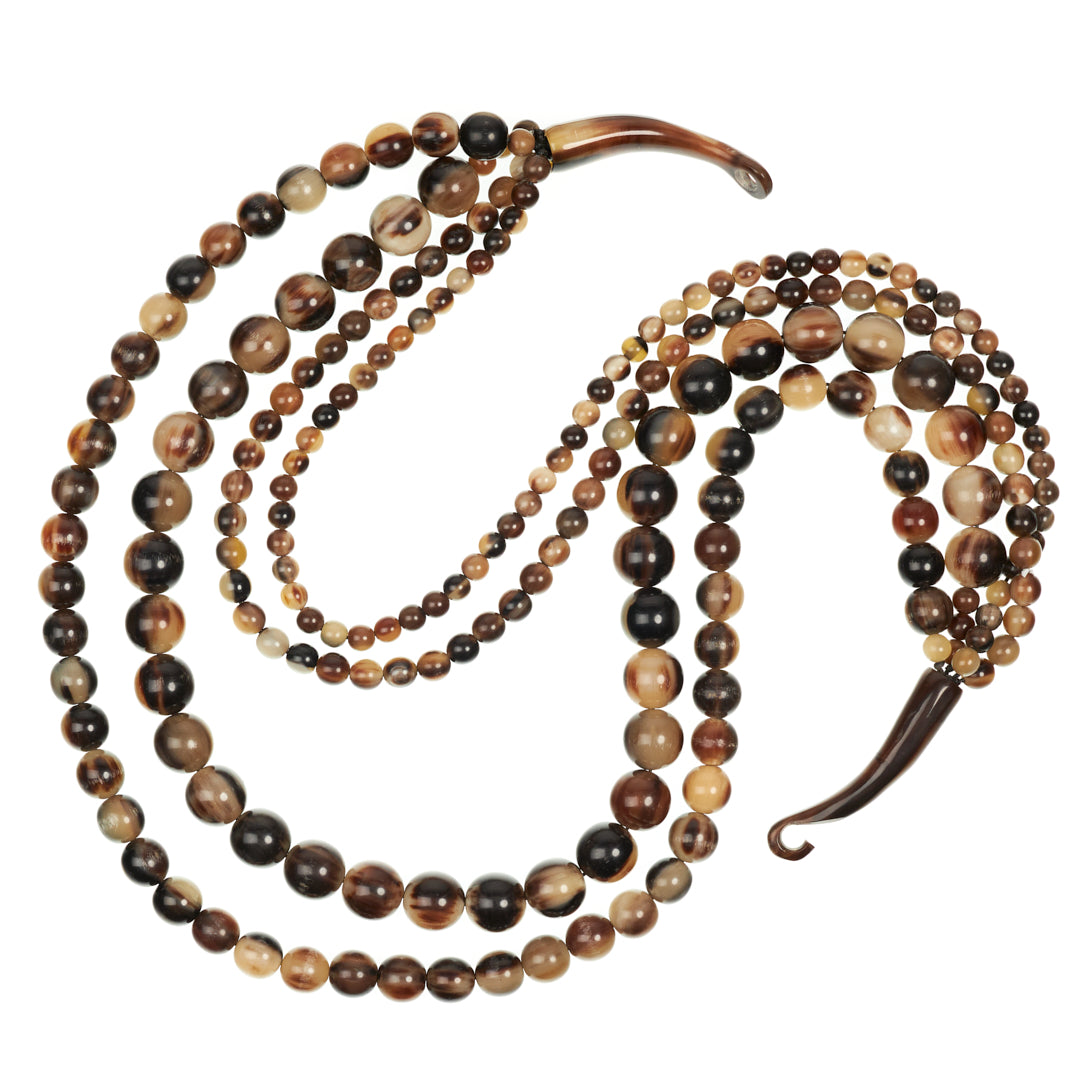 MANALI DESIGN-GERALDINE BREMER WEILL-SAUTOIR-BRUN-CORNE- CORDON COTON HUILÉ- MULTI RANGS-SHANA