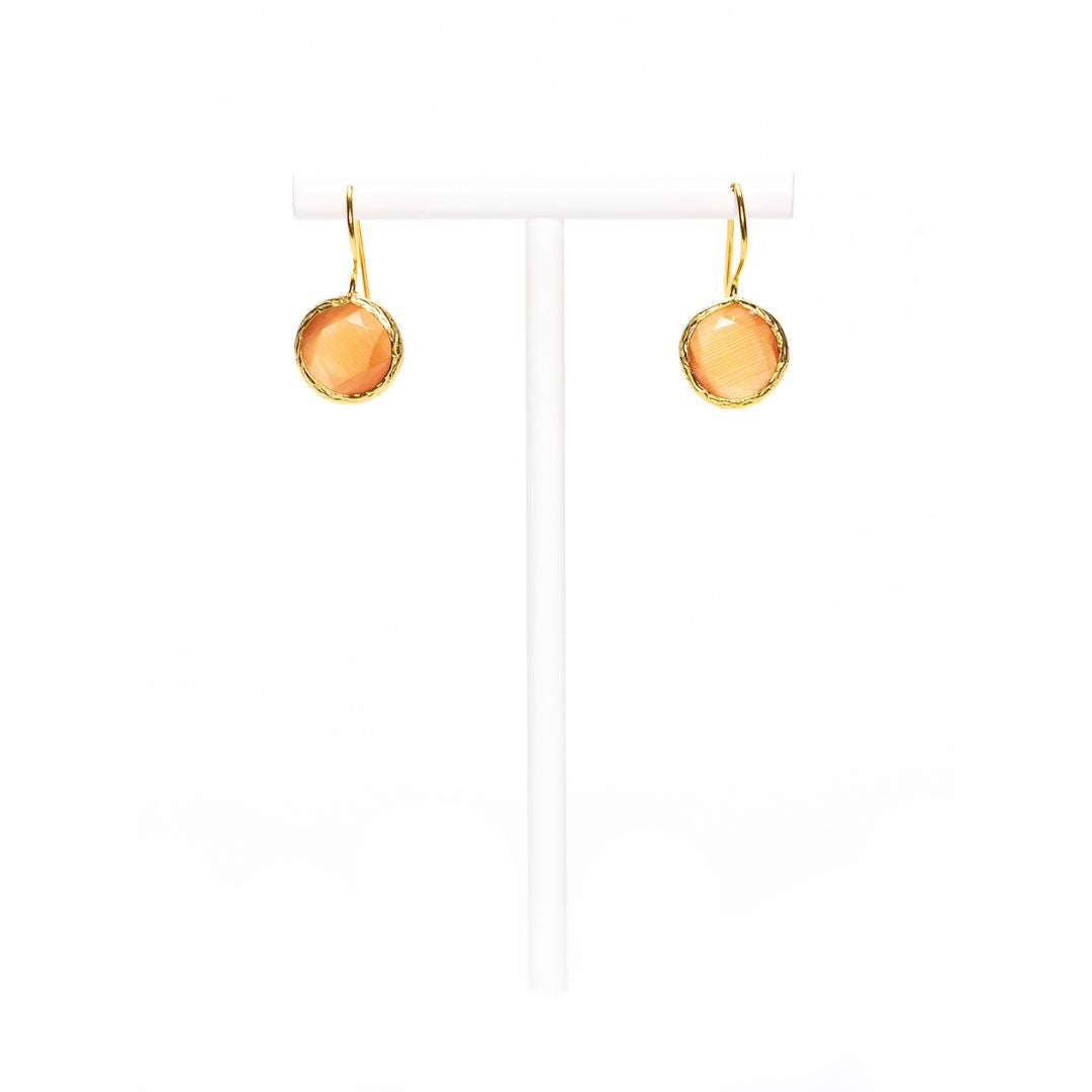 MANALI DESIGN-GERALDINE BREMER WEILL-BOUCLE D’OREILLE-PERCÉES-PENDANTES-SMALL ROND-OEIL DE CHAT-ORANGE-PLAQUÉ OR FIN-LAITON-TIGE HYPOALLERGÉNIQUE-MARNIE