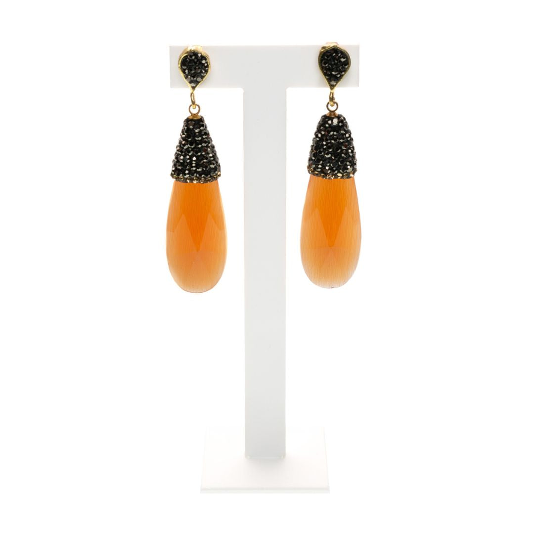 MANALI DESIGN-GERALDINE BREMER WEILL-BOUCLES D’OREILLE-PENDANTE-PLAQUÉ A L’OR FIN-OEIL DE CHAT-STRASS SWAROVSKI-ARGENT&ORANGE-TIGE HYPOALLERGÉNIQUE-MARSIA