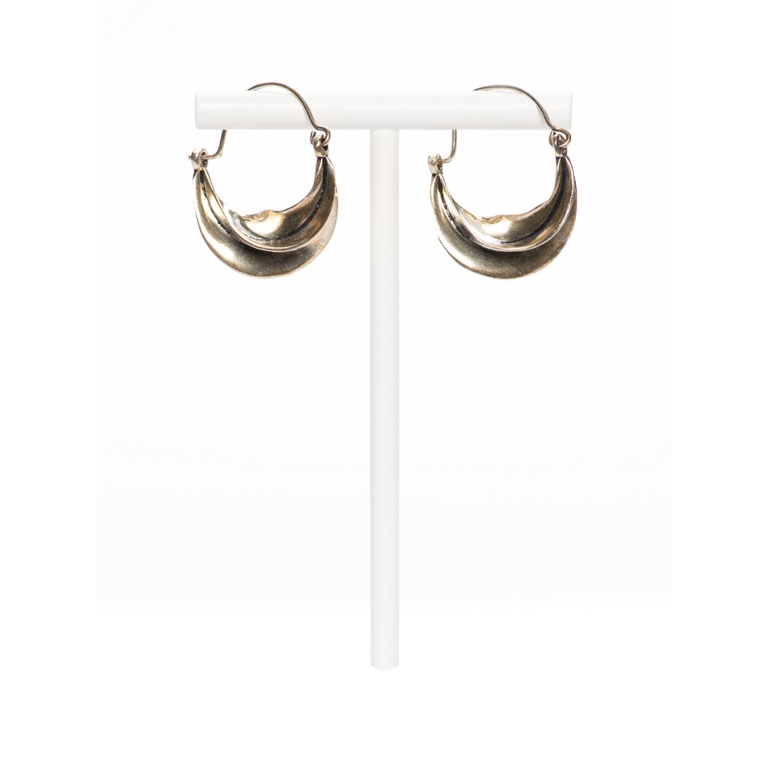 MANALI DESIGN-GERALDINE BREMER WEILL-BOUCLES D’OREILLE-PENDANTE-CRÉOLES-LAITON AGENTÉ-ARGENT-TIGE HYPOALLERGÉNIQUE-MINH
