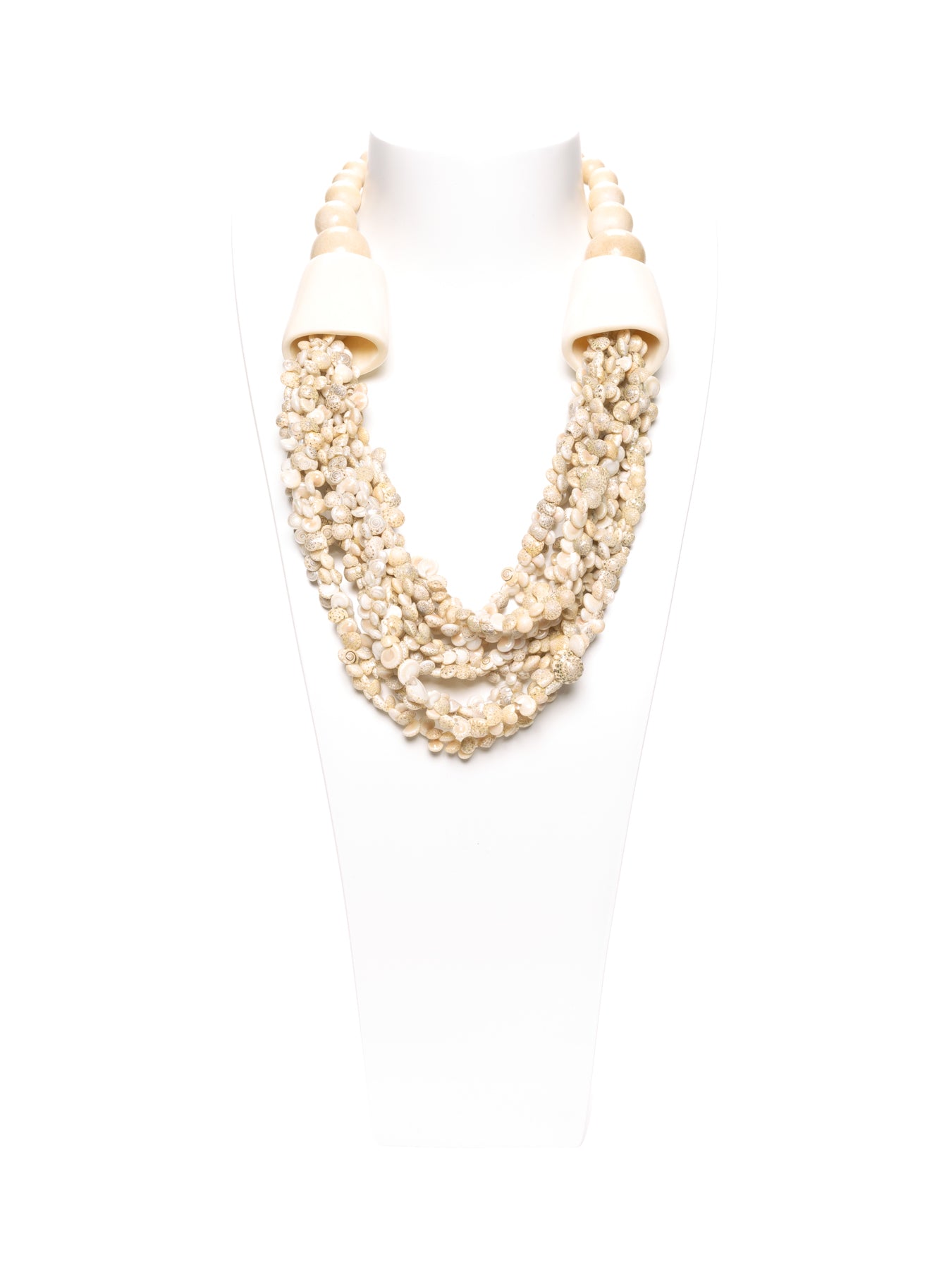 MANALI DESIGN-GERALDINE BREMER WEILL-COLLIERS-RAS DU COU-CORNE-COQUILLAGES-ECRU-URSINE