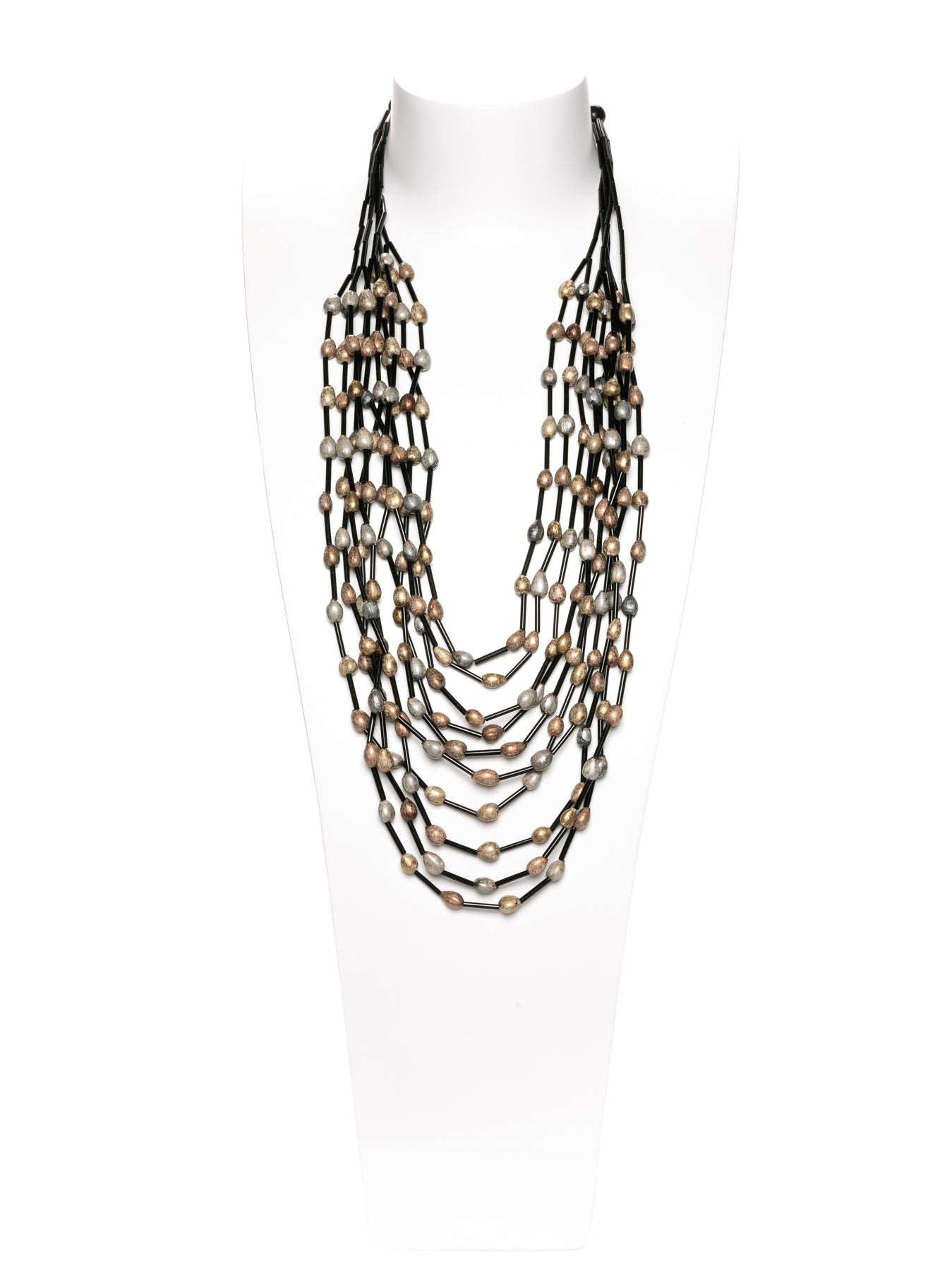 GERALDINE BREMER-WEILL - MANALI DESIGN - COLLIER - SAUTOIR - ETHNIQUE - GRAINES DE PANIAS  - GRIS - MARRON